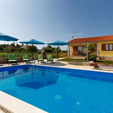 Bali * Kaštelir